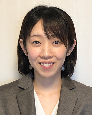 岡本 麻衣